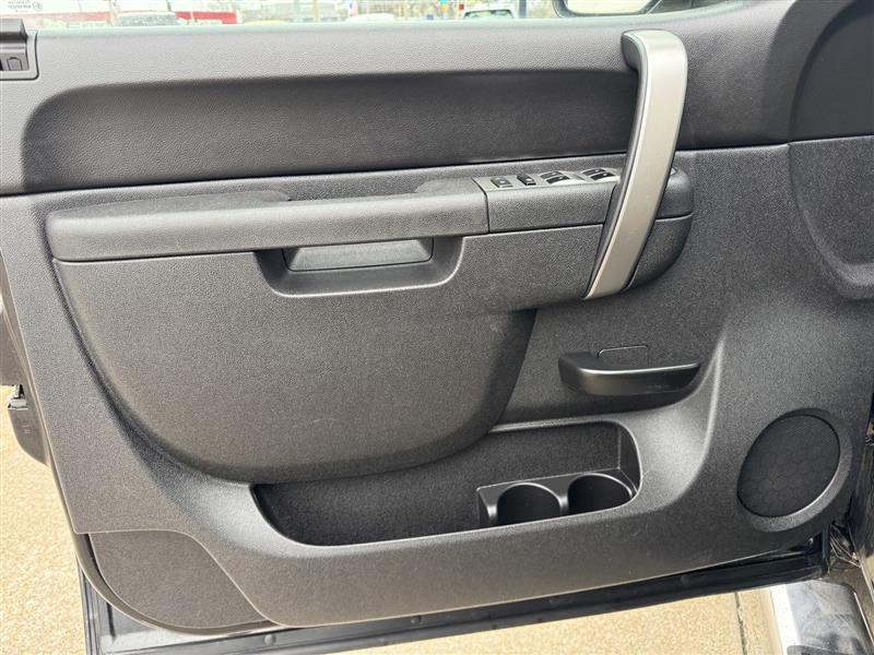 Chevrolet Silverado 1500 LT Crew Cab 4WD 2012