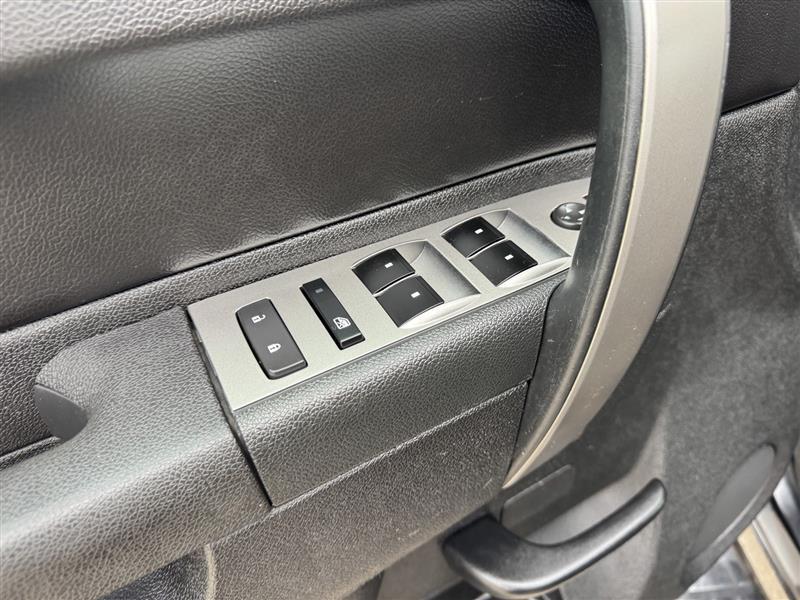 Chevrolet Silverado 1500 LT Crew Cab 4WD 2012