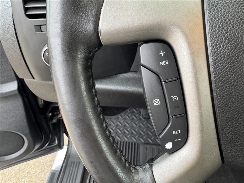 Chevrolet Silverado 1500 LT Crew Cab 4WD 2012