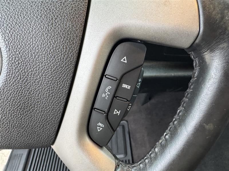 Chevrolet Silverado 1500 LT Crew Cab 4WD 2012