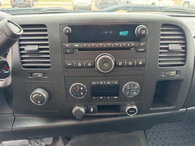 Chevrolet Silverado 1500 LT Crew Cab 4WD 2012