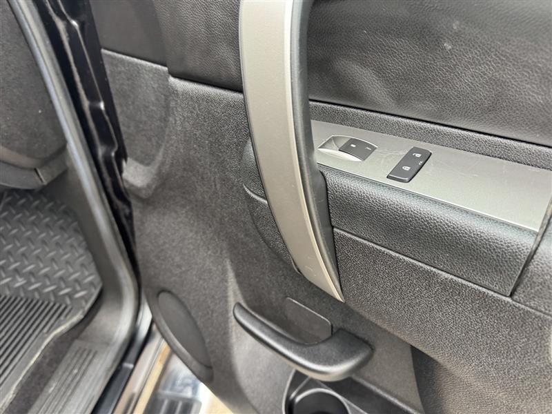 Chevrolet Silverado 1500 LT Crew Cab 4WD 2012