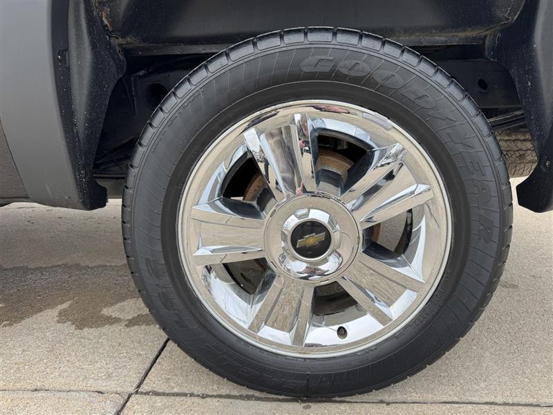 Chevrolet Silverado 1500 LT Crew Cab 4WD 2012