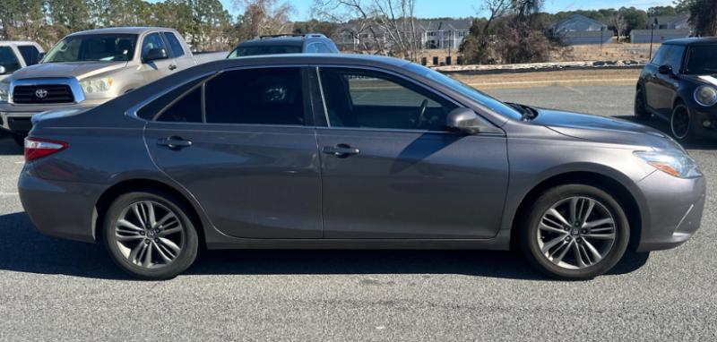 Toyota Camry SE 2016