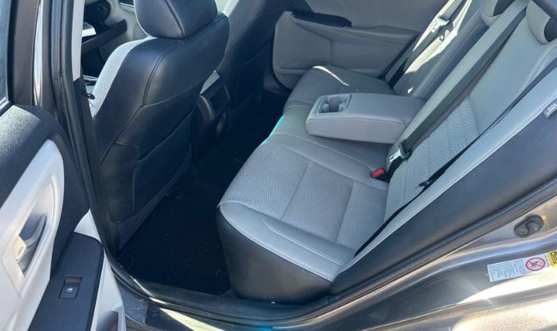 Toyota Camry SE 2016