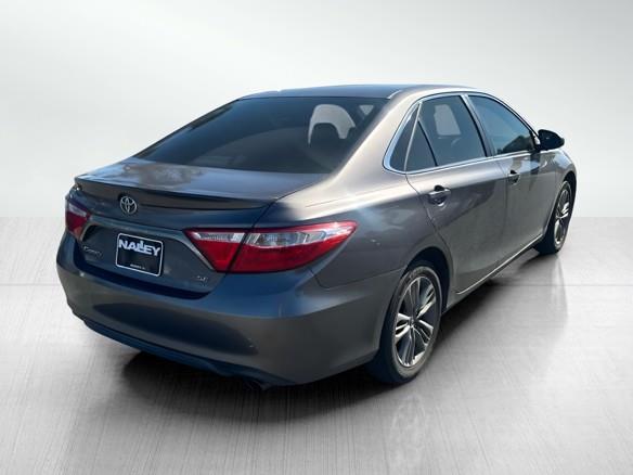 Toyota Camry SE 2016