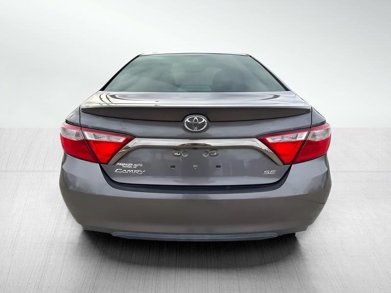 Toyota Camry SE 2016