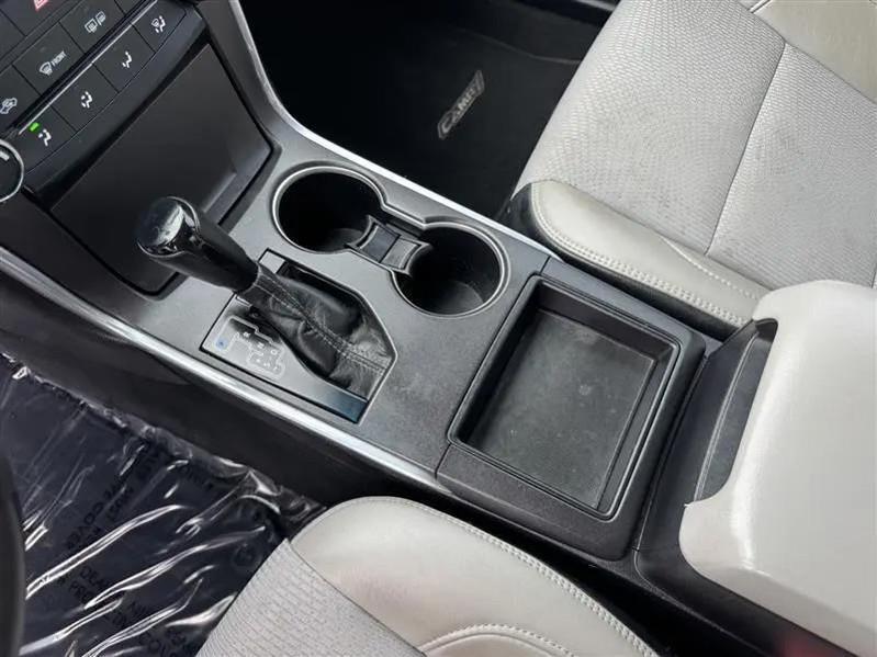 Toyota Camry SE 2016