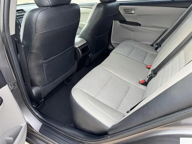 Toyota Camry SE 2016