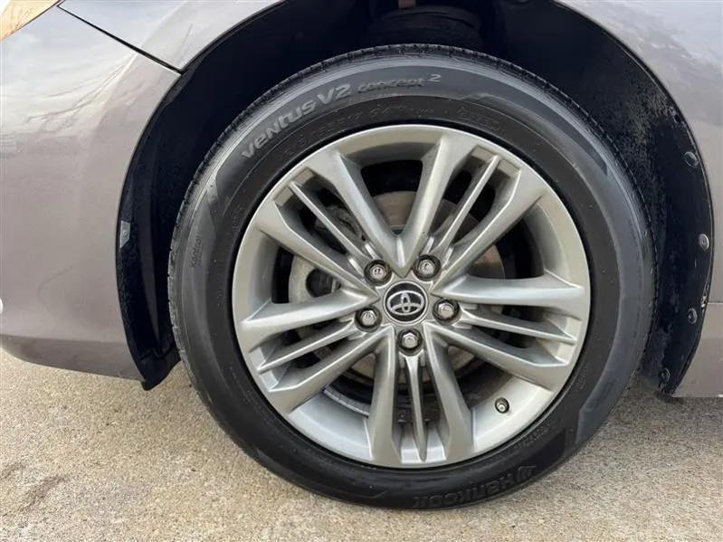 Toyota Camry SE 2016
