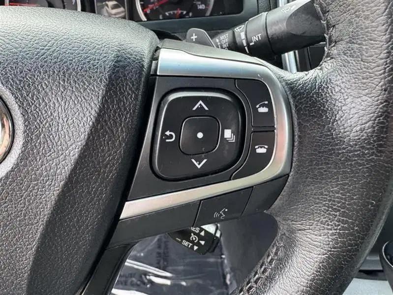 Toyota Camry SE 2016