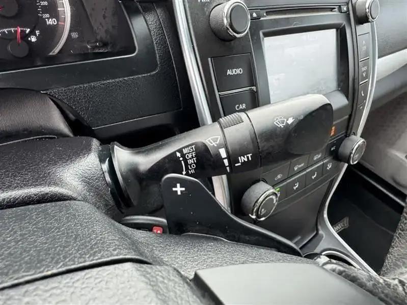 Toyota Camry SE 2016