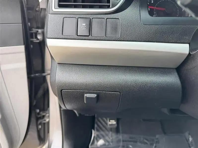 Toyota Camry SE 2016