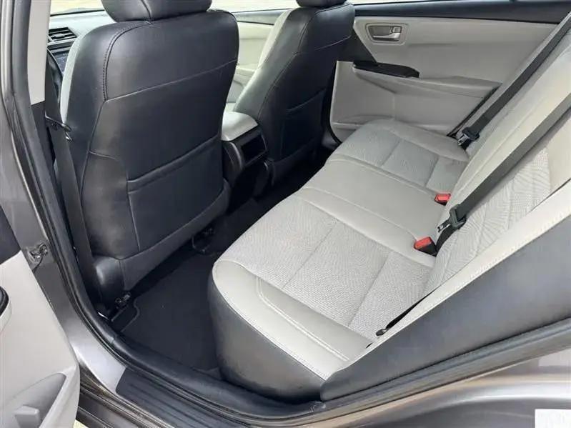 Toyota Camry SE 2016