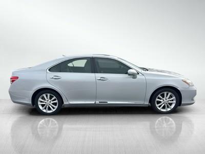 Lexus ES 350 Sedan 2011
