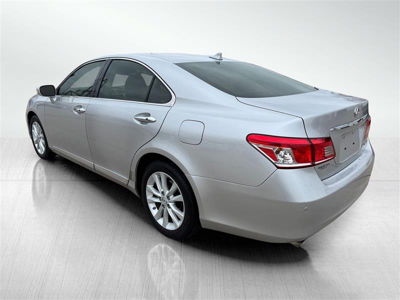 Lexus ES 350 Sedan 2011