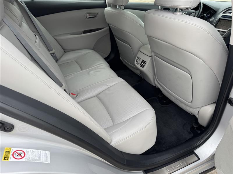 Lexus ES 350 Sedan 2011