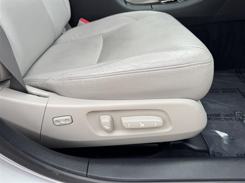 Lexus ES 350 Sedan 2011