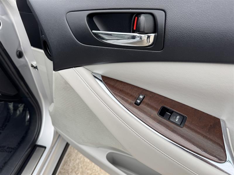 Lexus ES 350 Sedan 2011