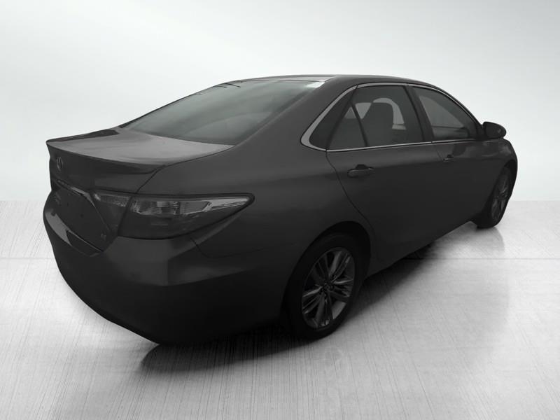 Toyota Camry SE 2017