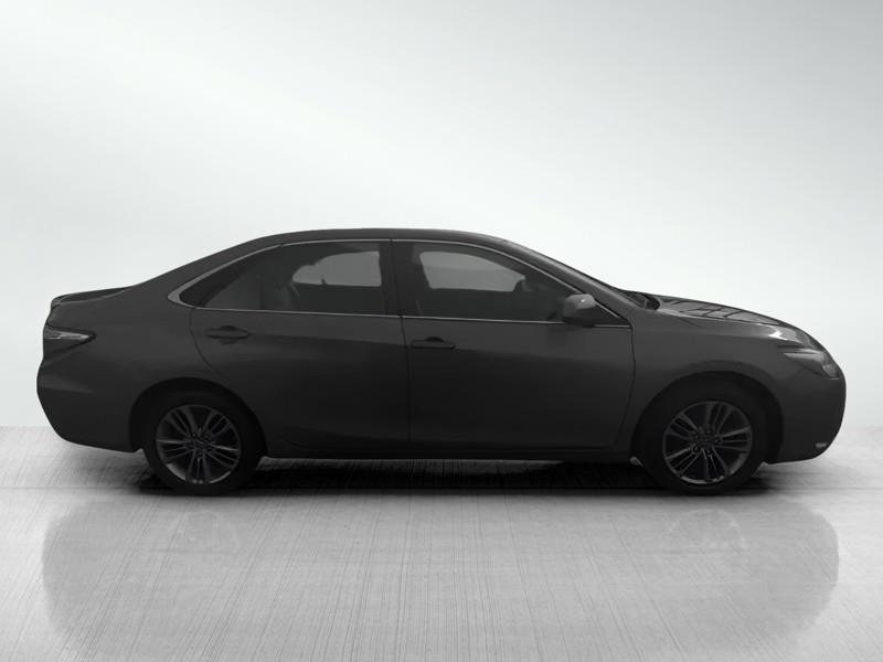 Toyota Camry SE 2017