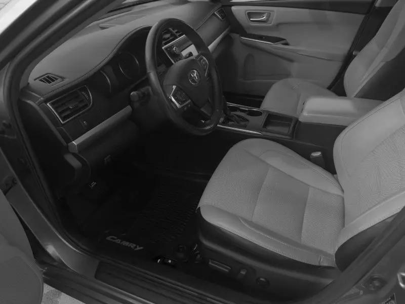 Toyota Camry SE 2017