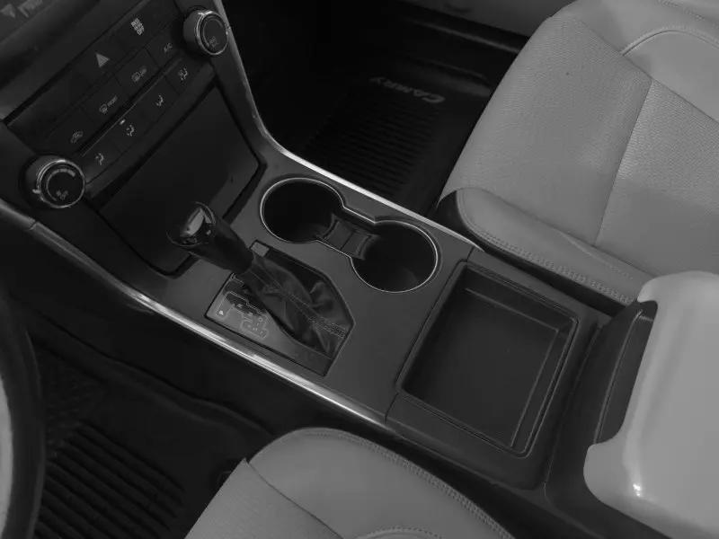 Toyota Camry SE 2017