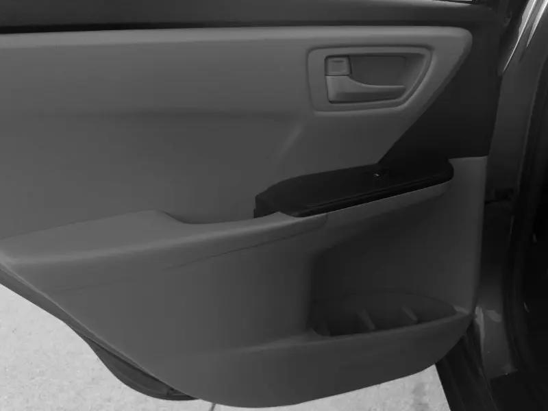 Toyota Camry SE 2017