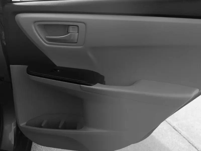 Toyota Camry SE 2017