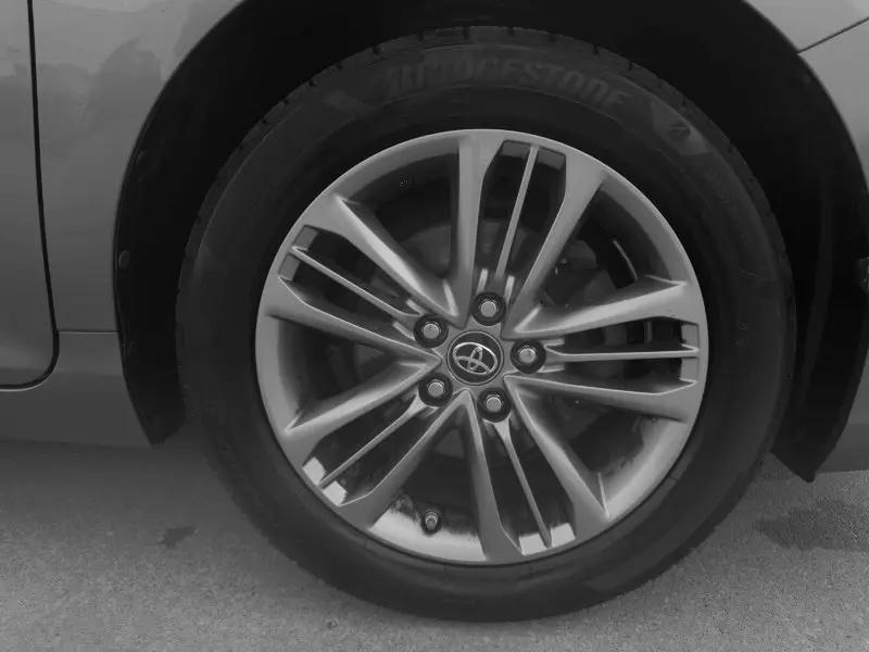 Toyota Camry SE 2017