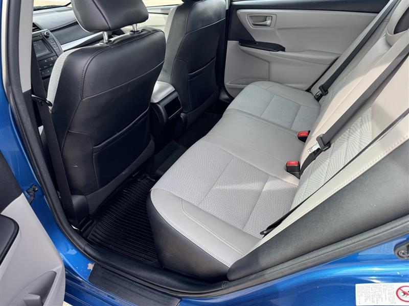 Toyota Camry SE 2017