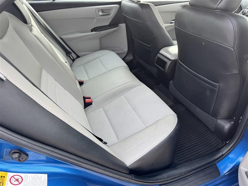 Toyota Camry SE 2017