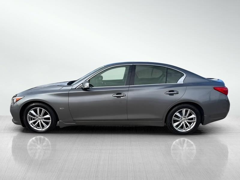 Infiniti Q50 Premium 4D Sedan AWD 3.0t 2016