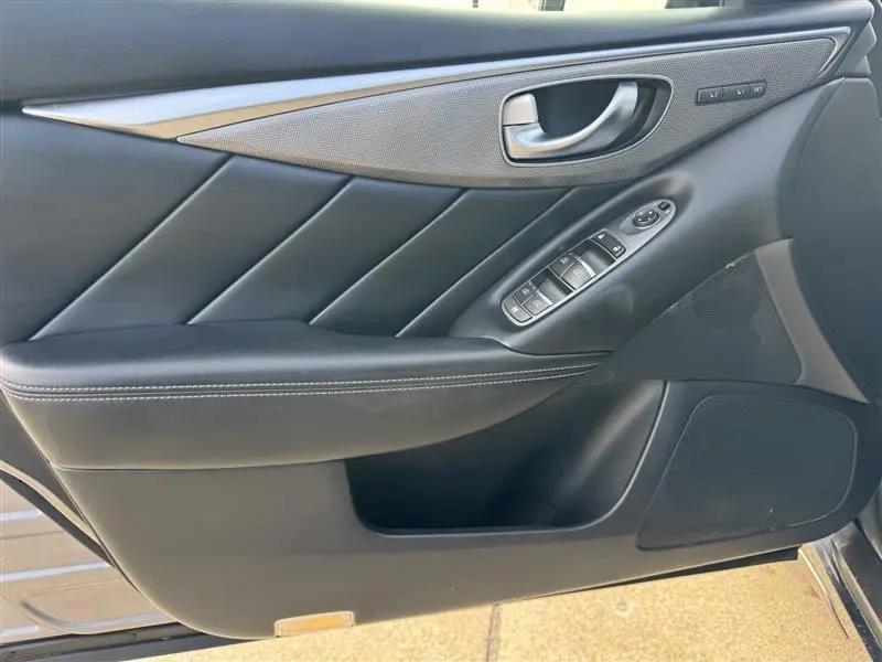 Infiniti Q50 Premium 4D Sedan AWD 3.0t 2016