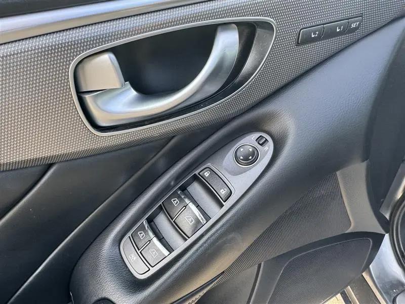 Infiniti Q50 Premium 4D Sedan AWD 3.0t 2016