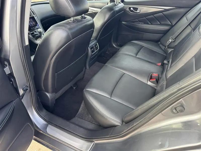 Infiniti Q50 Premium 4D Sedan AWD 3.0t 2016