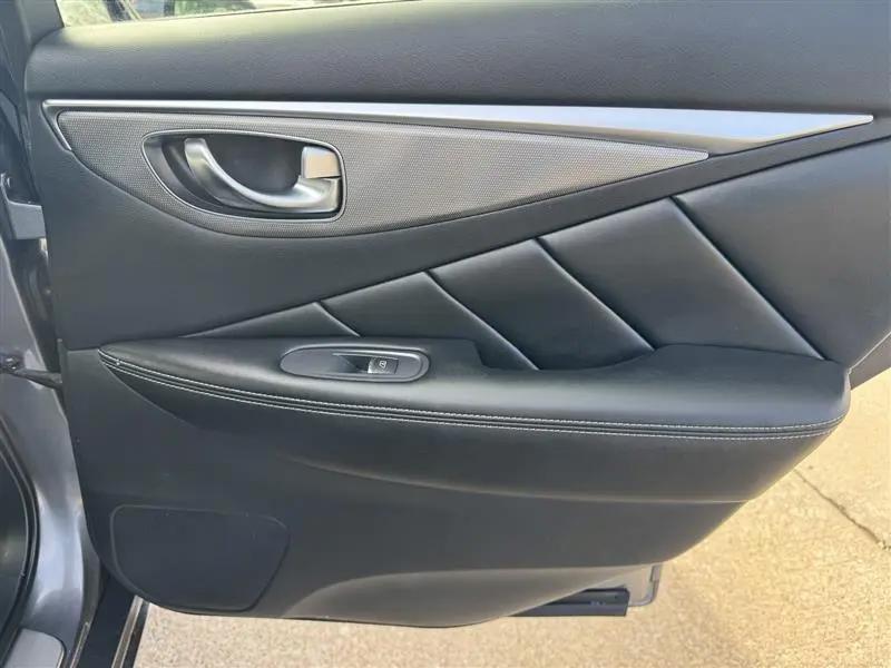 Infiniti Q50 Premium 4D Sedan AWD 3.0t 2016