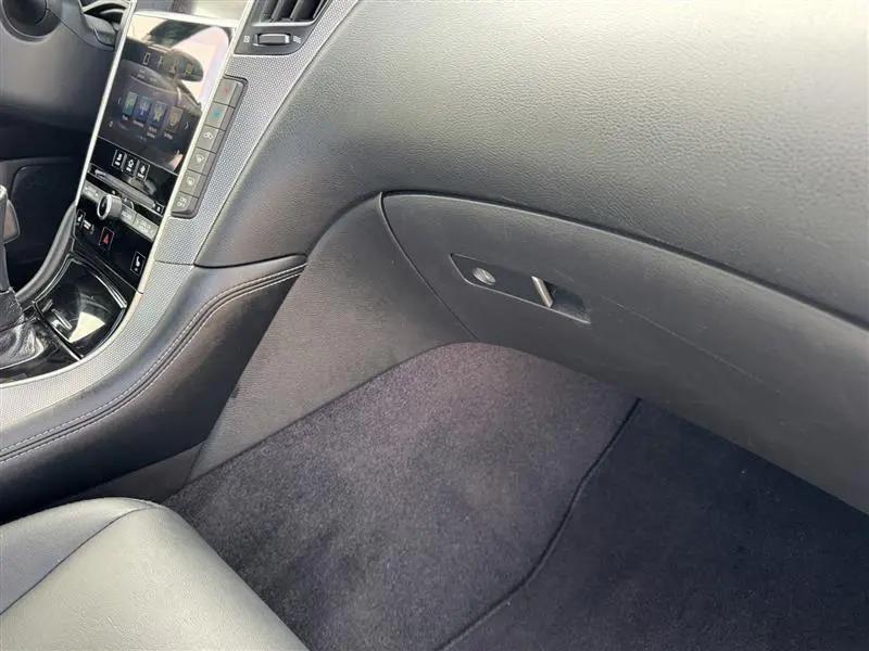 Infiniti Q50 Premium 4D Sedan AWD 3.0t 2016