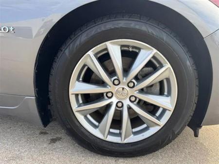 Infiniti Q50 Premium 4D Sedan AWD 3.0t 2016