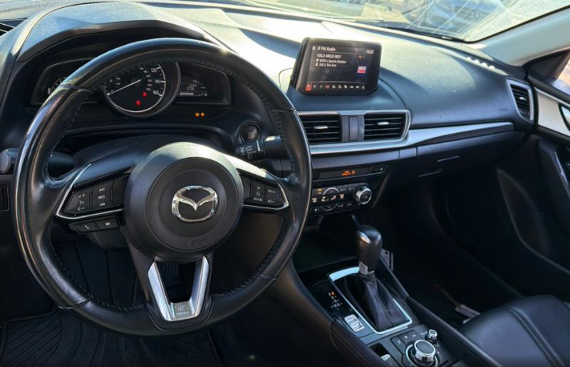 Mazda MAZDA3 Touring 4D Sedan 2018