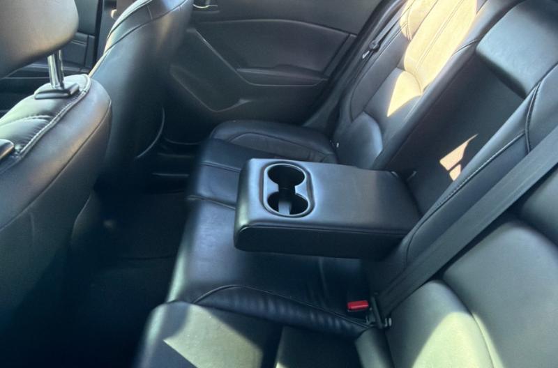 Mazda MAZDA3 Touring 4D Sedan 2018