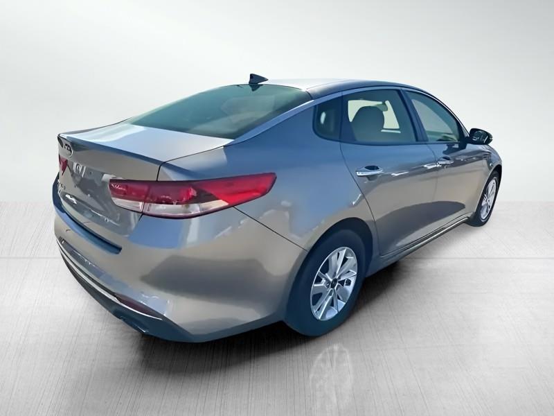 Kia Optima LX 2017