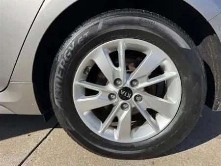Kia Optima LX 2017