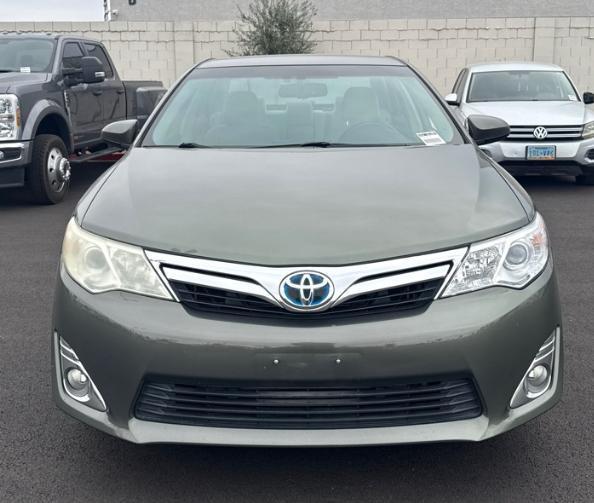 Toyota Camry Hybrid XLE 2014