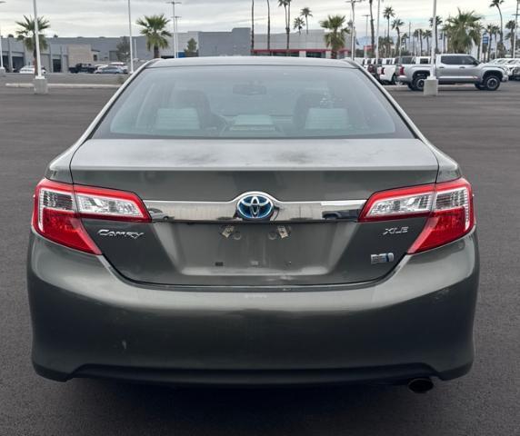 Toyota Camry Hybrid XLE 2014