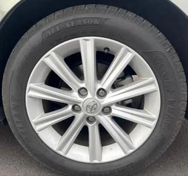 Toyota Camry Hybrid XLE 2014