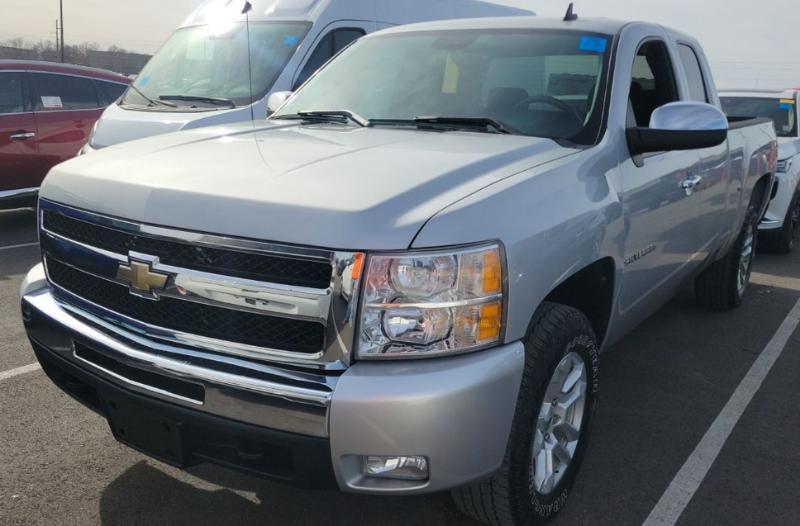 Chevrolet Silverado 1500 LT Ext. Cab 4WD 2011