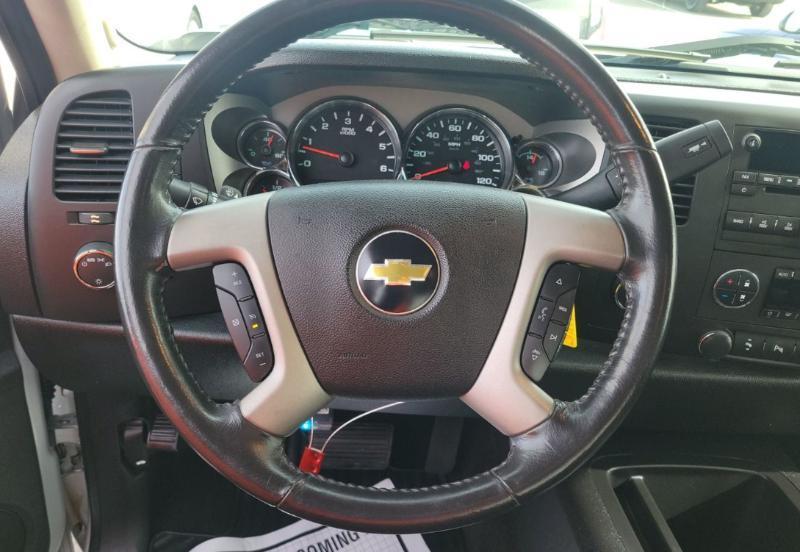 Chevrolet Silverado 1500 LT Ext. Cab 4WD 2011