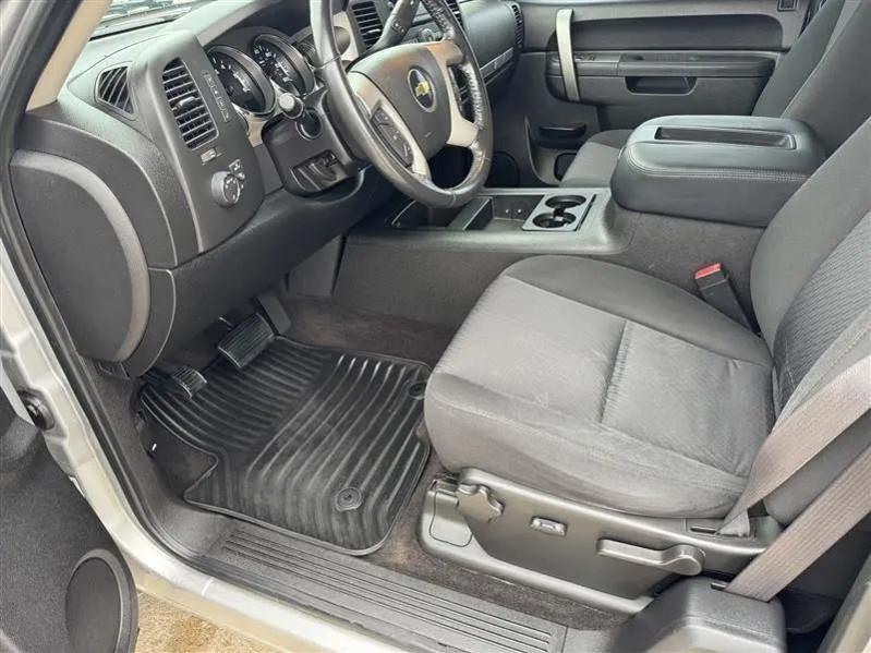 Chevrolet Silverado 1500 LT Ext. Cab 4WD 2011