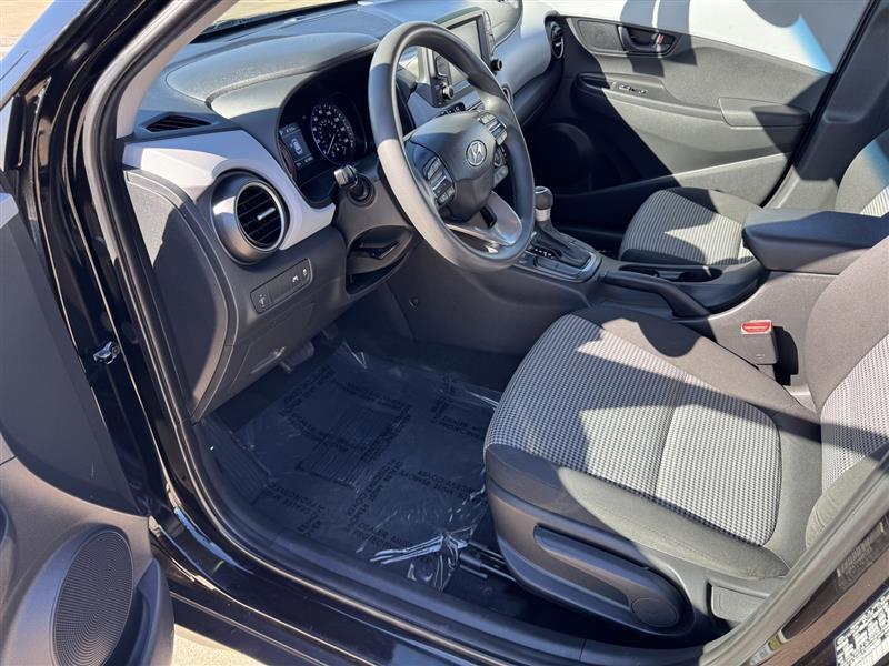 Hyundai Kona SE AWD 2021